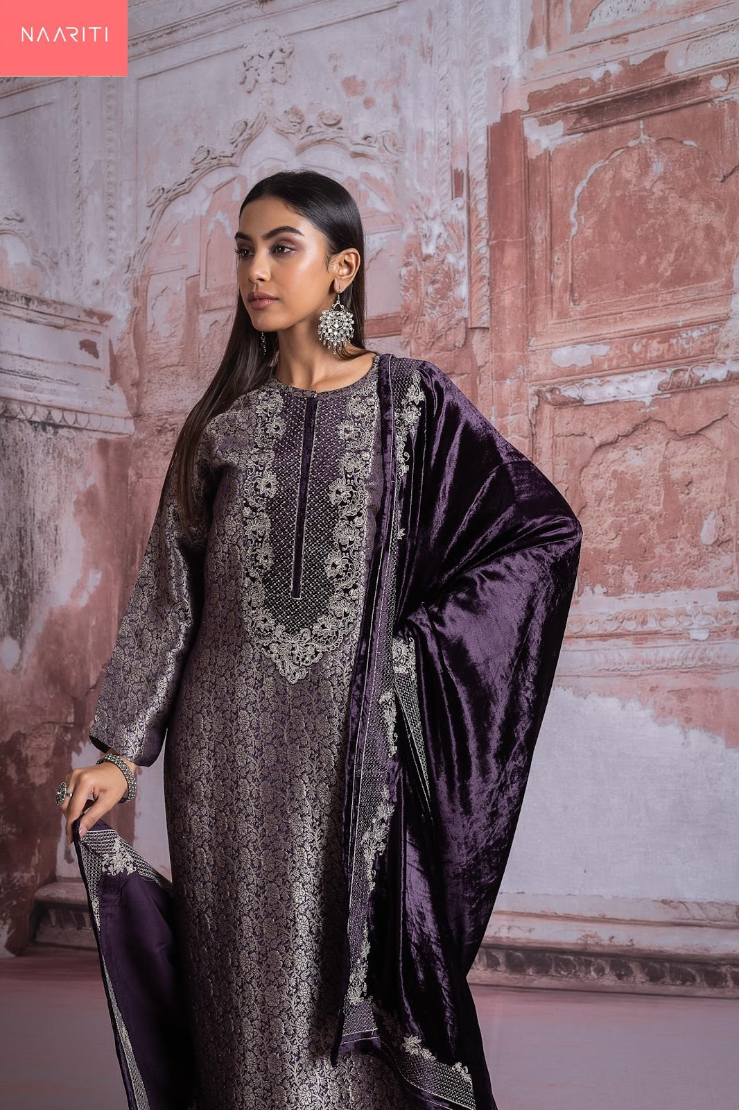 Roor Naariti Pure Silk Velvet Suits Manufacturer Gujarat