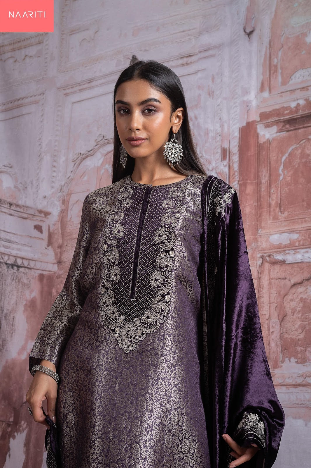Roor Naariti Pure Silk Velvet Suits Manufacturer Gujarat