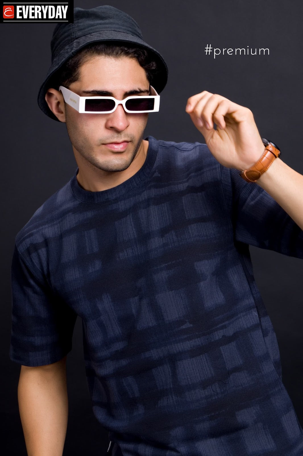 Round Neck 870 Everyday Knit Mens Tshirts Wholesaler India