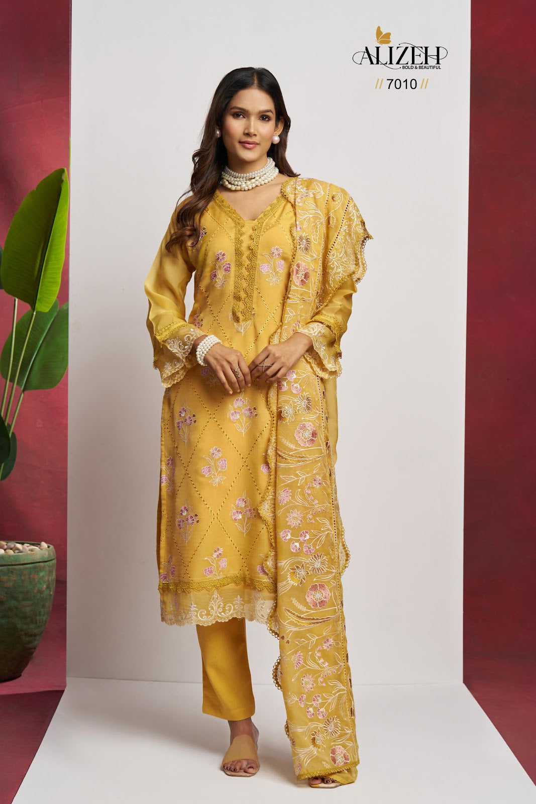 Saadgi 7009-7012 Alizeh Pure Organza Pant Style Suits Manufacturer Gujarat