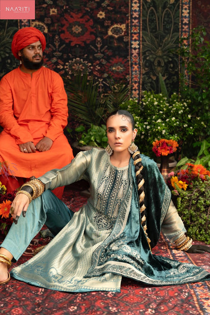Saaj Naariti Jacquard Velvet Suits Wholesaler