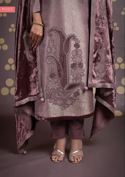 Sadira Naariti Silk Jacquard Velvet Suits Wholesaler Gujarat