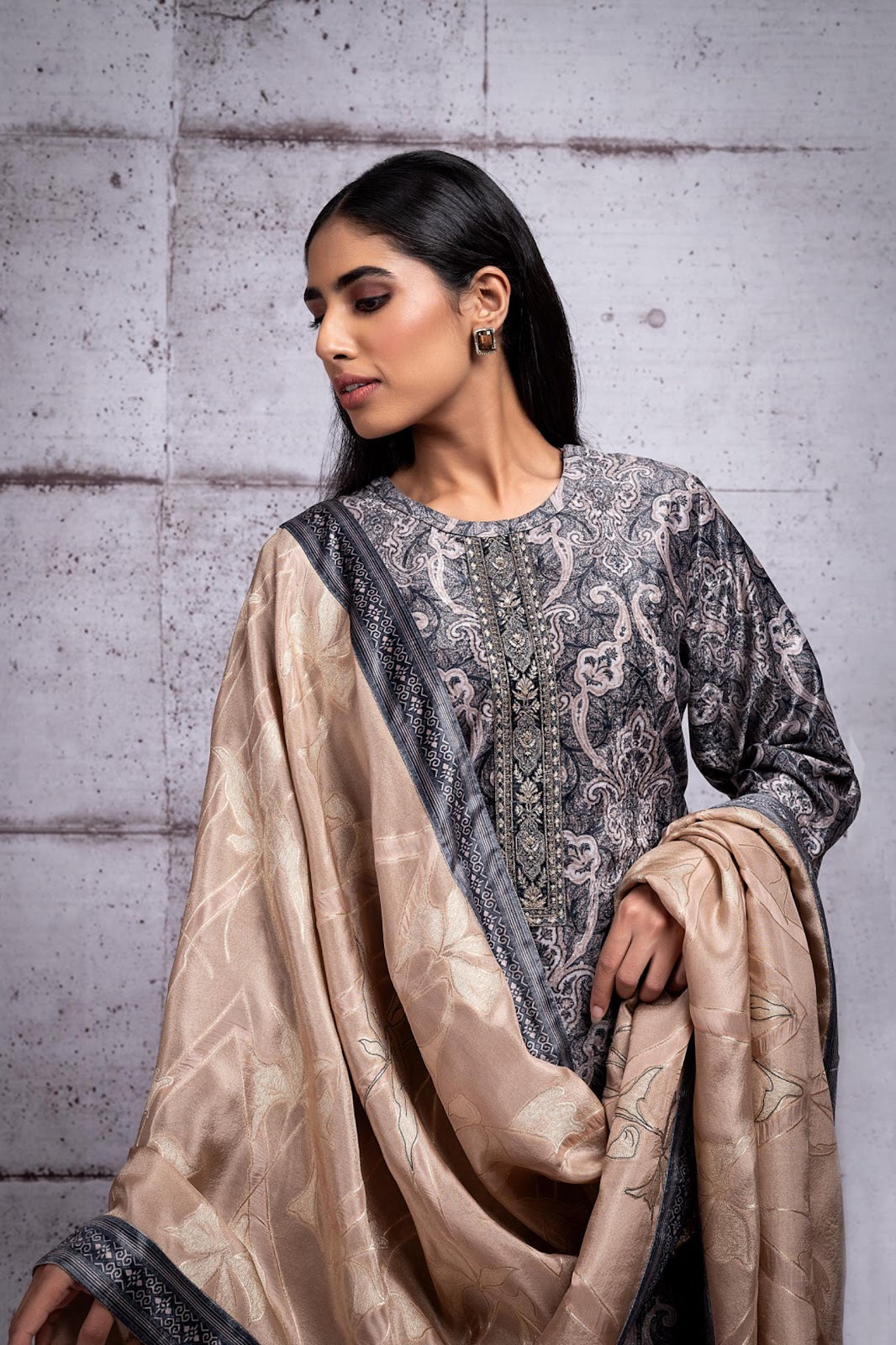 Sancher Naariti Velvet Suits Wholesale