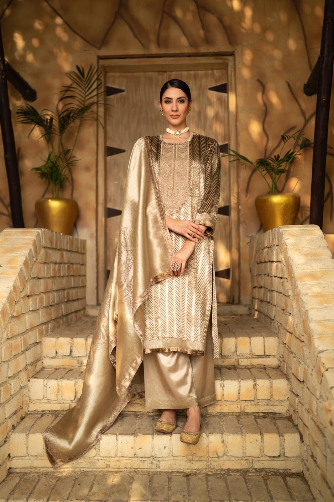 Saransha Naariti Brasso Velvet Suits Wholesaler Gujarat
