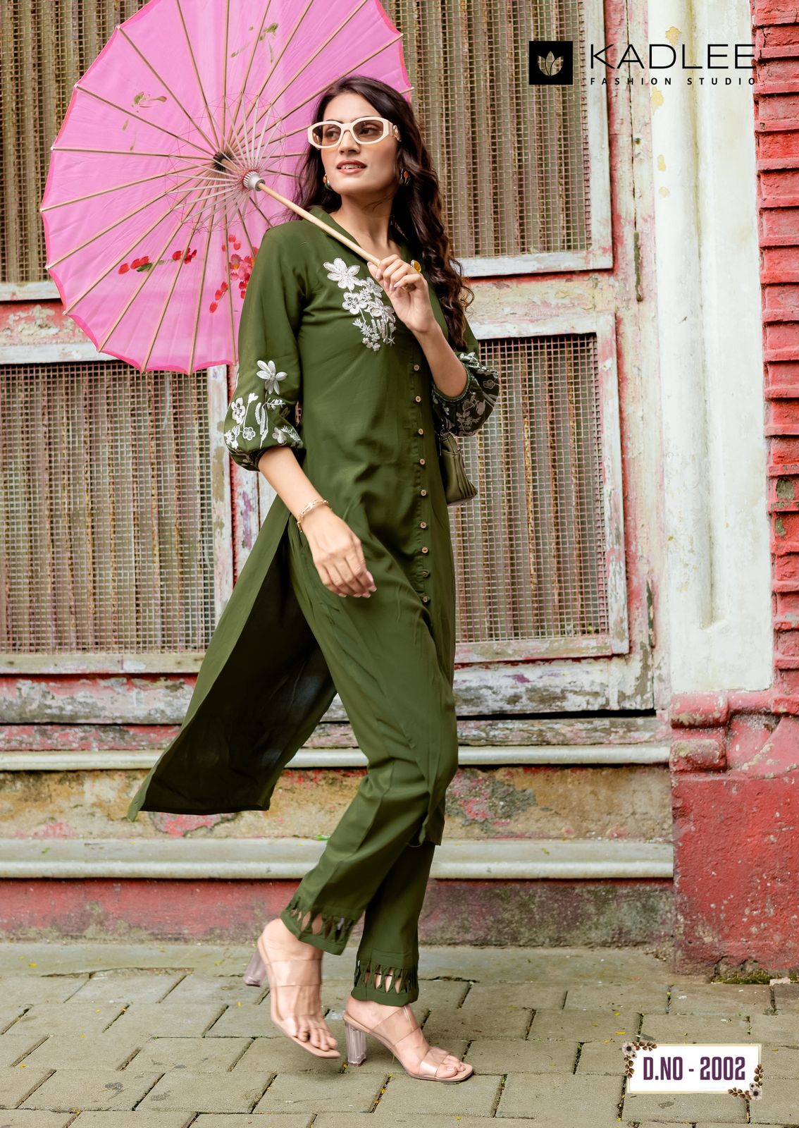 Silver Stone Kadlee Heavy Rayon Kurti Pant Set Wholesaler Gujarat