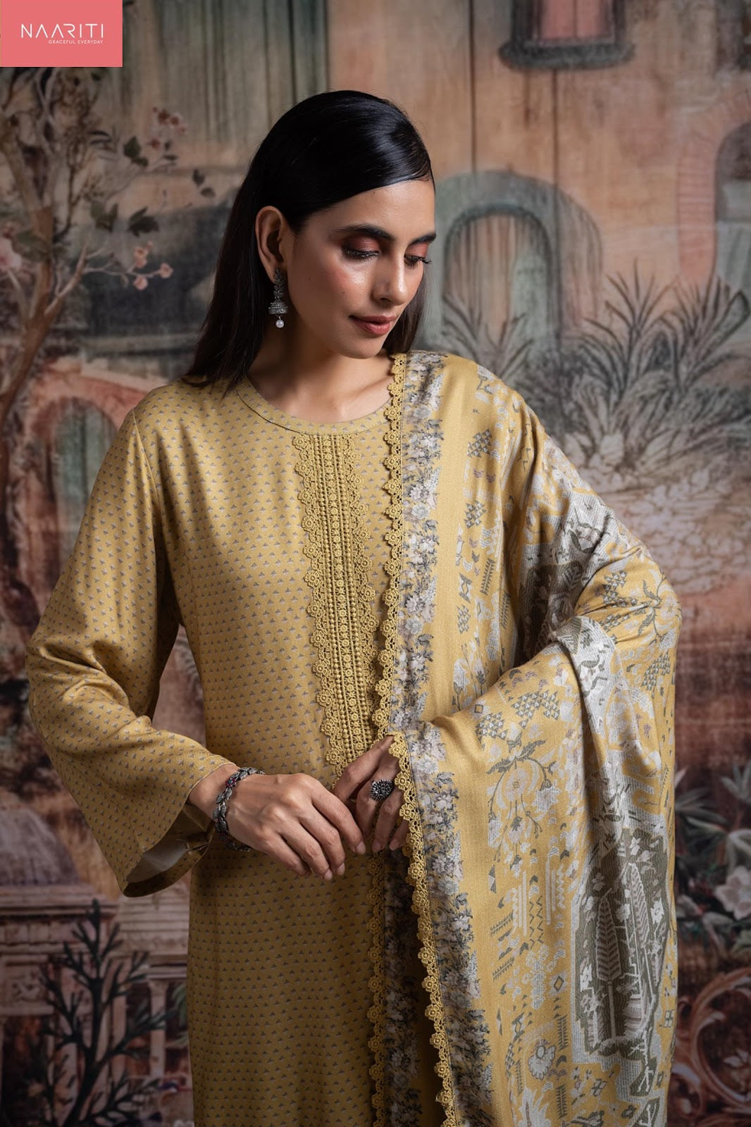 Siyoni Naariti Pashmina Suits Wholesaler Gujarat