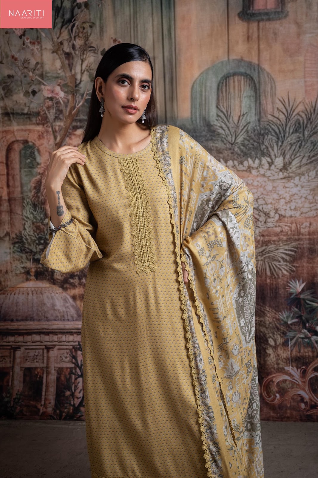 Siyoni Naariti Pashmina Suits Wholesaler Gujarat