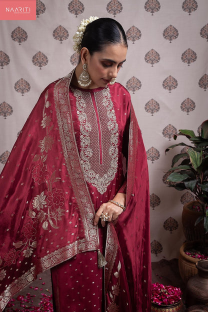 Sovree Naariti Silk Jacquard Pant Style Suits Wholesale Rate