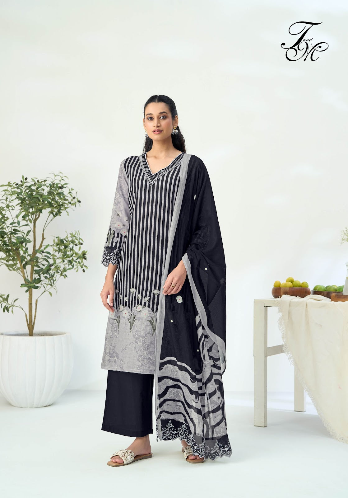 Sunheri Dhoop Tm Mal Chanderi Pant Style Suits Manufacturer Gujarat