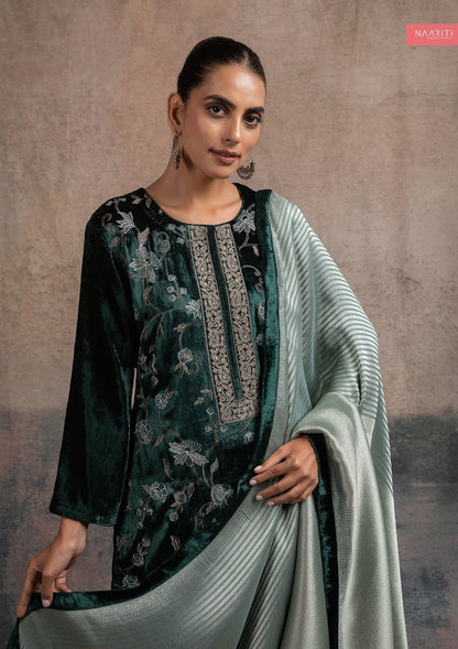 Sunyara Naariti Velvet Suits Supplier Ahmedabad