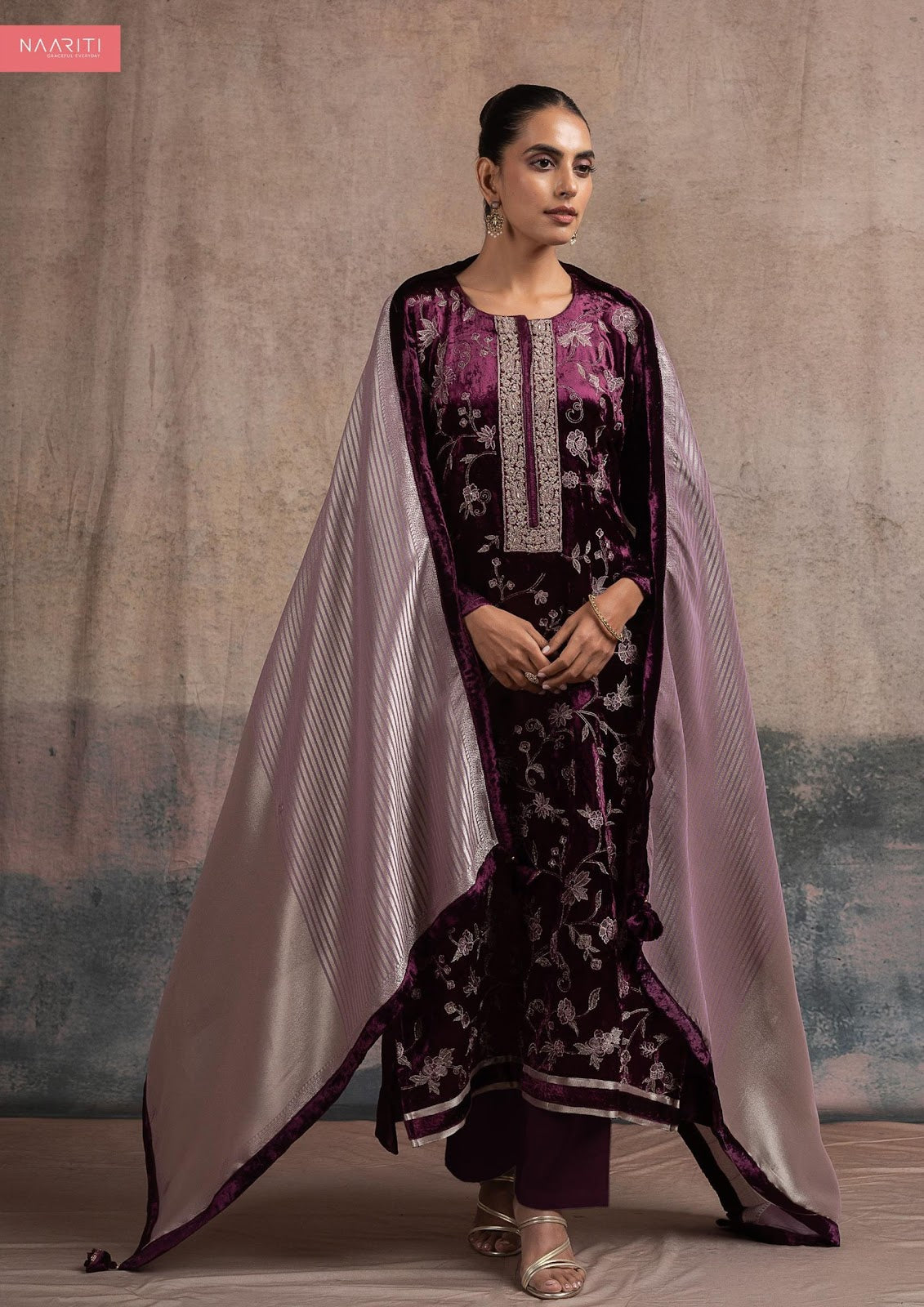Sunyara Naariti Velvet Suits Supplier Ahmedabad