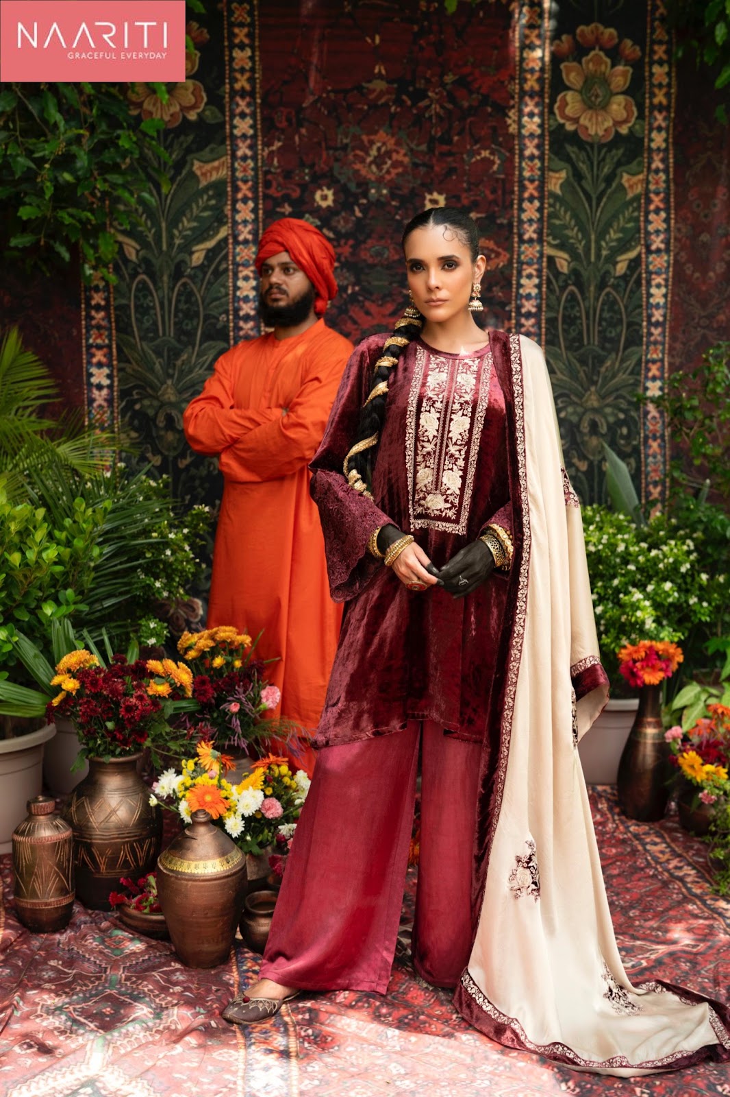 Swarnika Naariti Velvet Suits Manufacturer