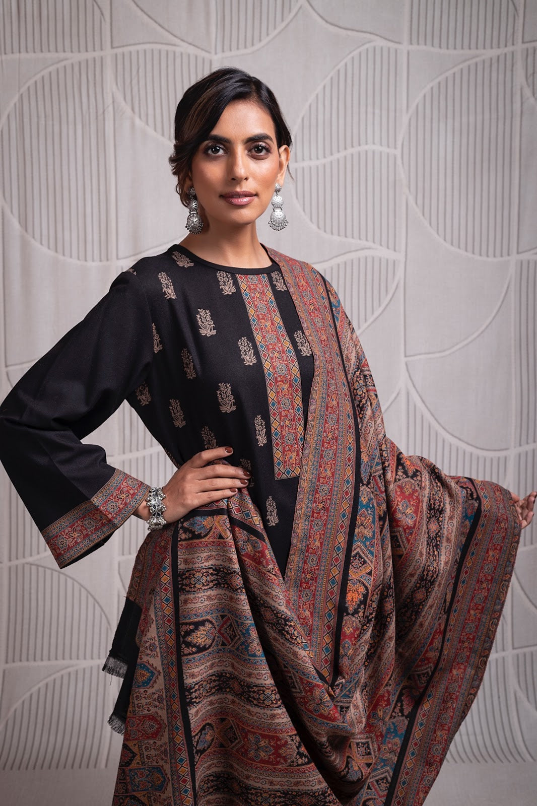 Tanisha Naariti Woven Pashmina Suits Exporter Gujarat