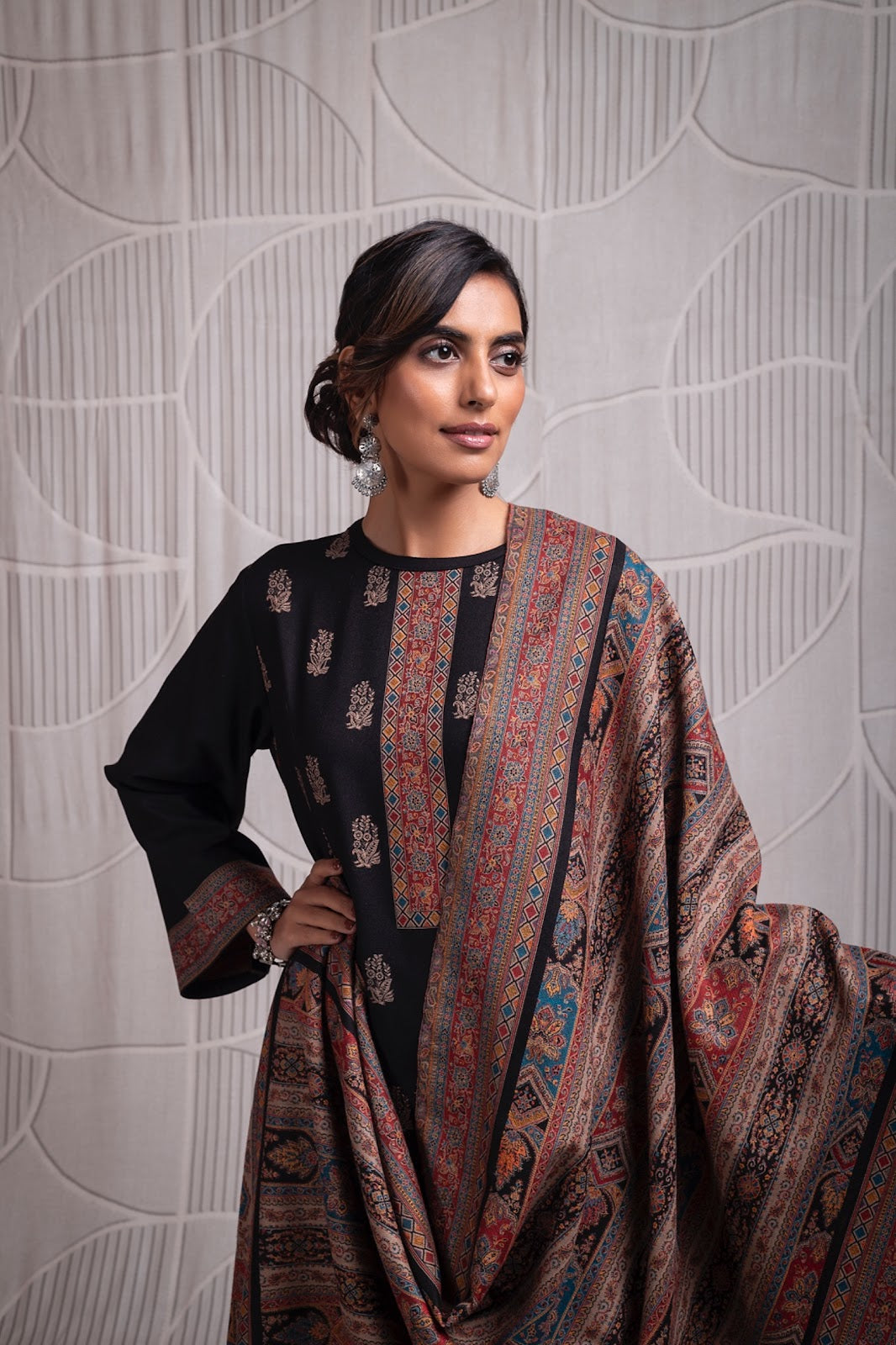 Tanisha Naariti Woven Pashmina Suits Exporter Gujarat