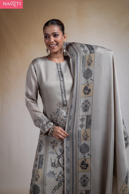 Tapis Naariti Organza Pant Style Suits Manufacturer Gujarat