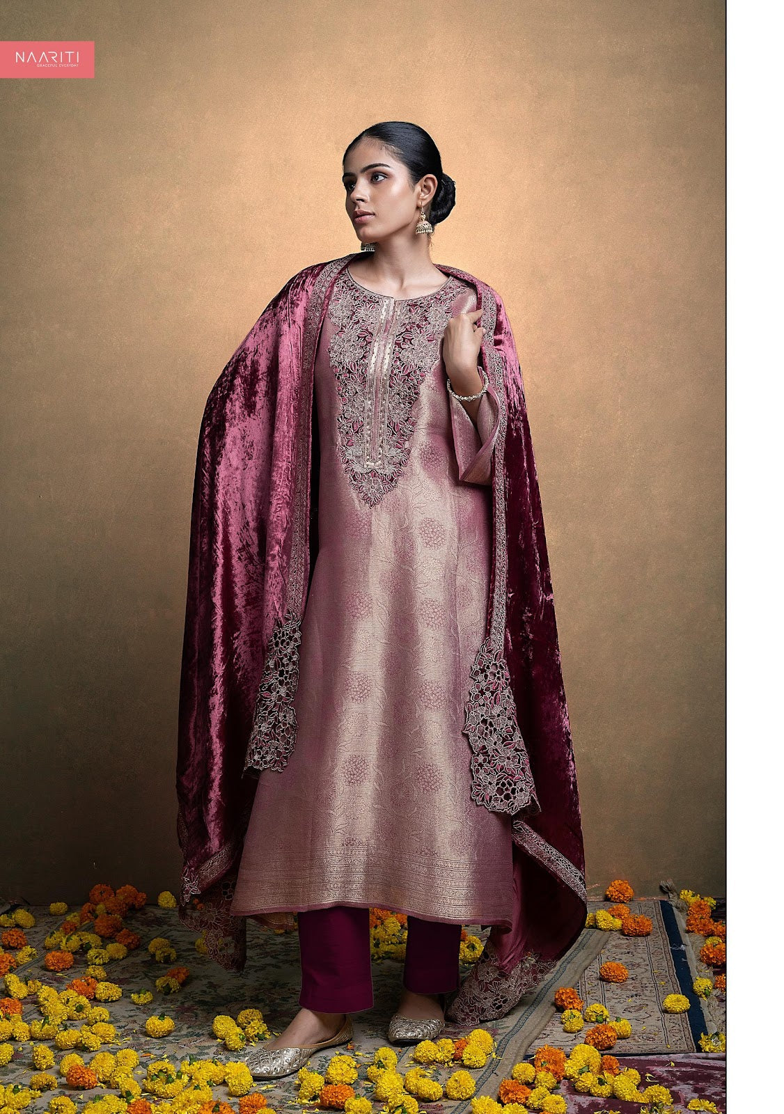 Taroob Naariti Velvet Suits Supplier Ahmedabad
