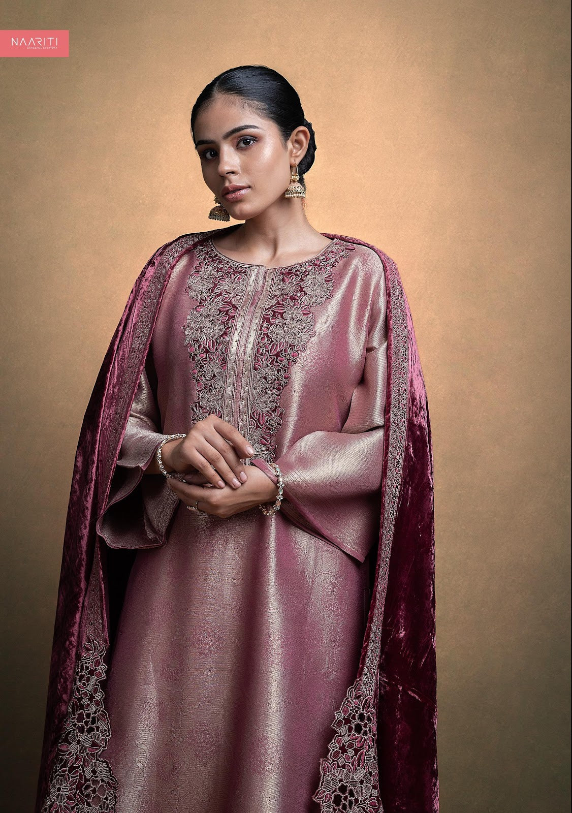 Taroob Naariti Velvet Suits Supplier Ahmedabad
