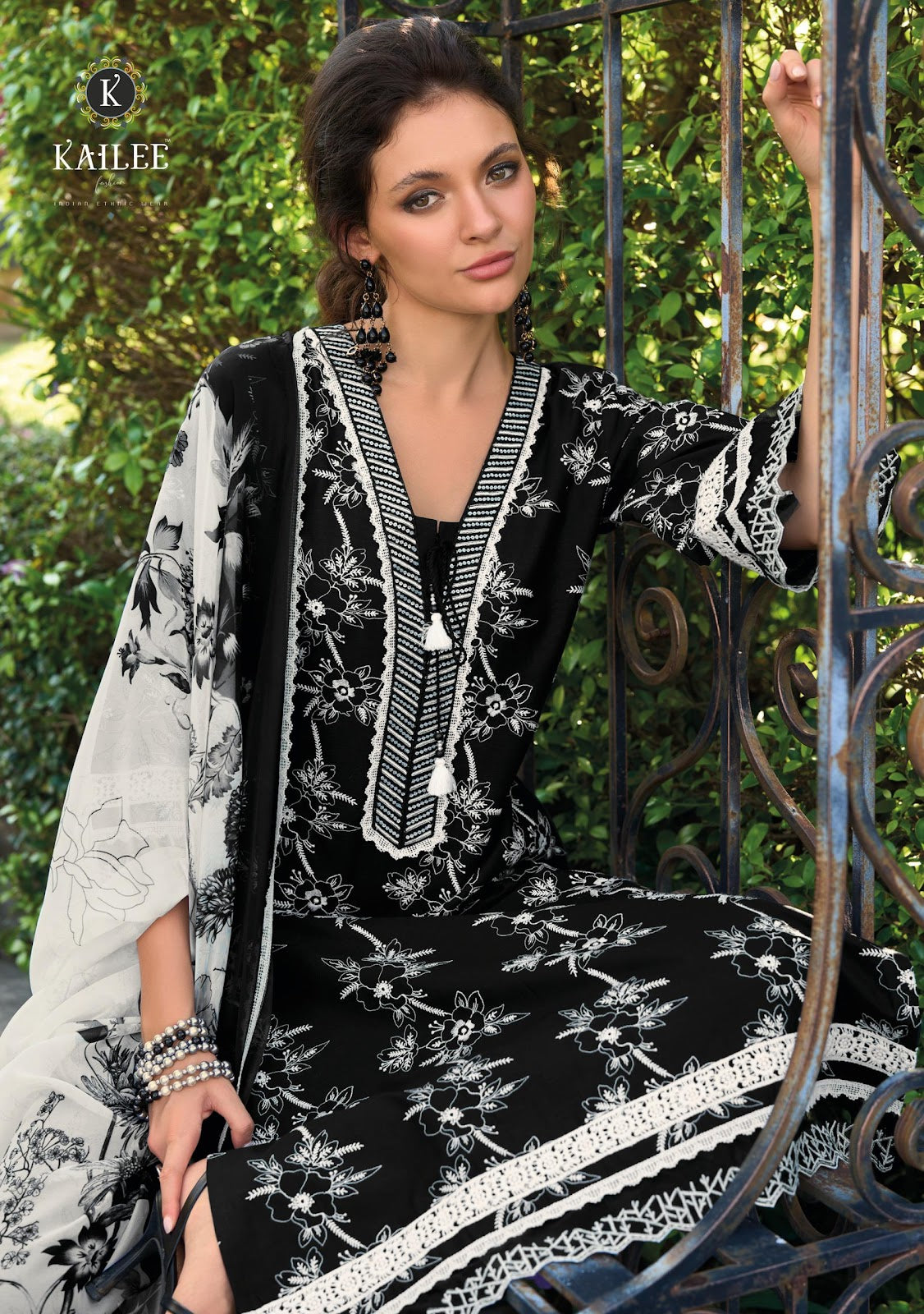 Toska Kailee Fashion Pure Cotton Pakistani Readymade Suits Exporter Ahmedabad