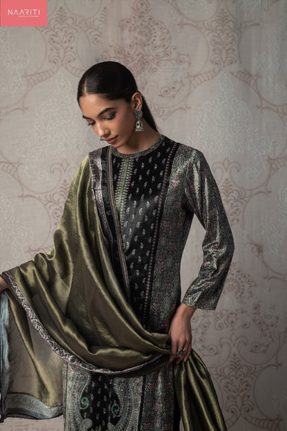 Tuheer Naariti Velvet Suits Wholesale Rate