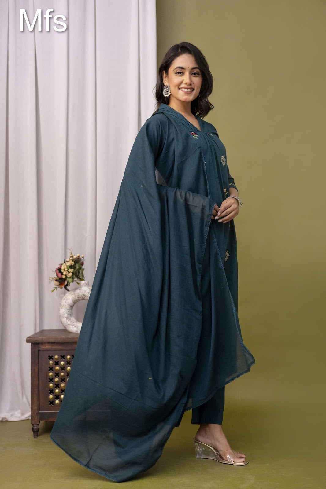 Unique Pattern Mfs 10 Colours Readymade Cotton Pant Suits Wholesaler