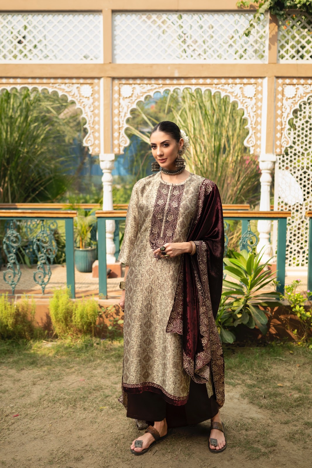 Unjaa Naariti Silk Velvet Suits Wholesale Price