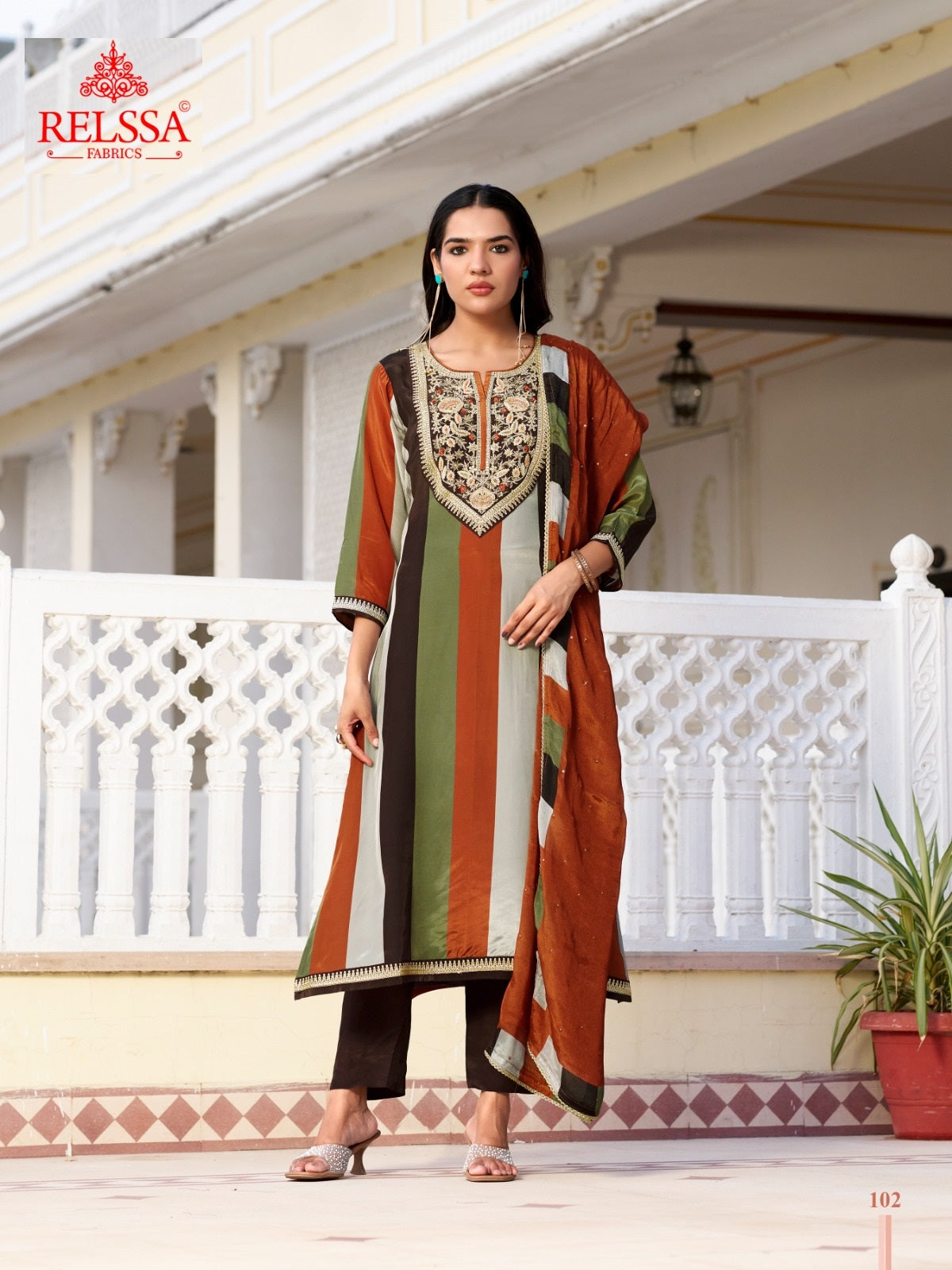 Vaadi Relssa Fabrics Natural Crape Pant Style Suits Wholesale Price