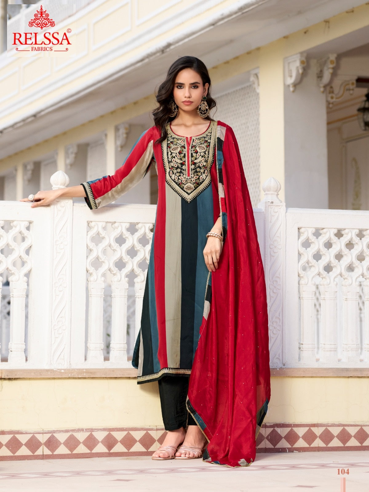 Vaadi Relssa Fabrics Natural Crape Pant Style Suits Wholesale Price