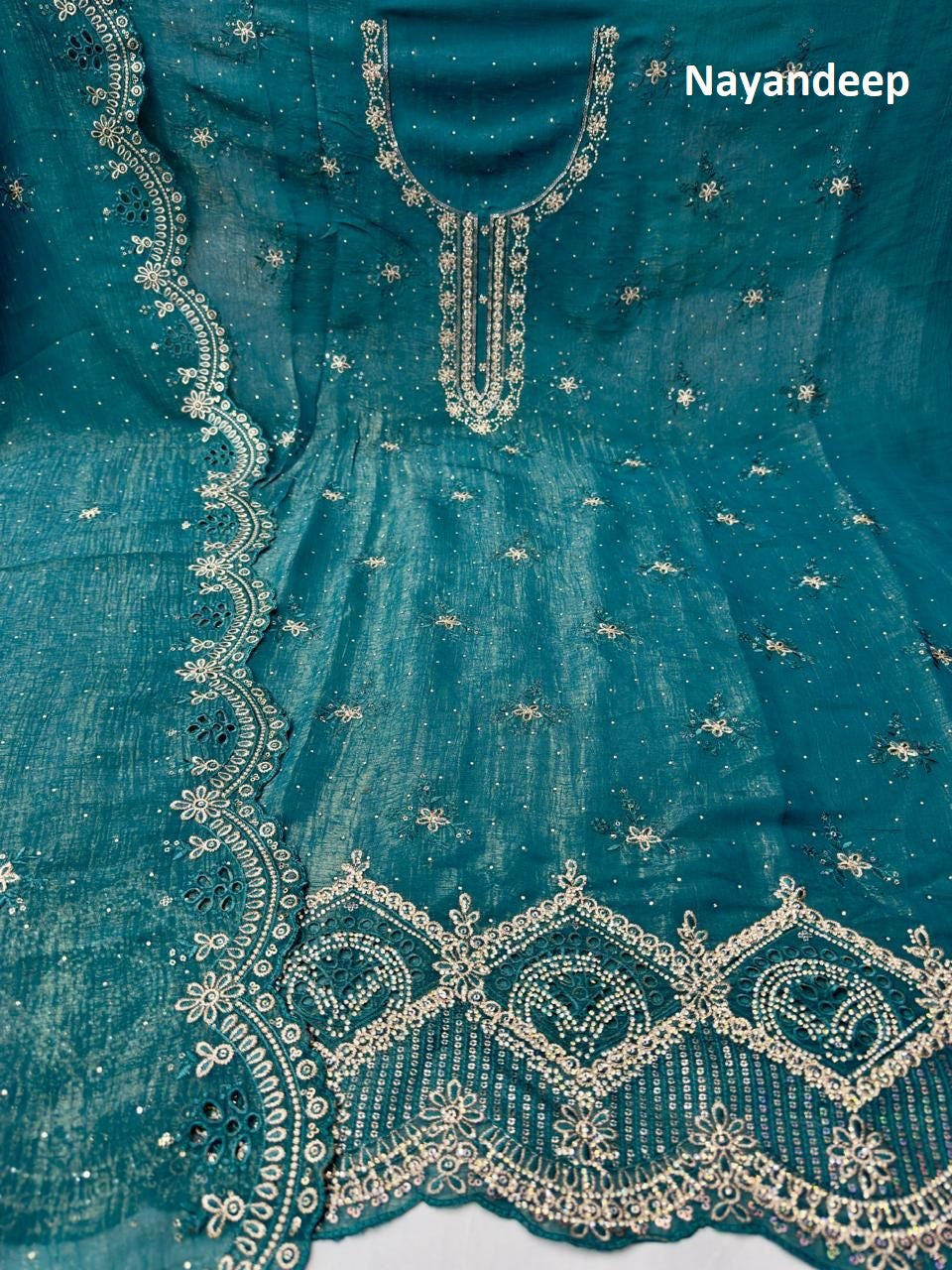 Vishwa Nayandeep Silk Salwar Suits Wholesaler