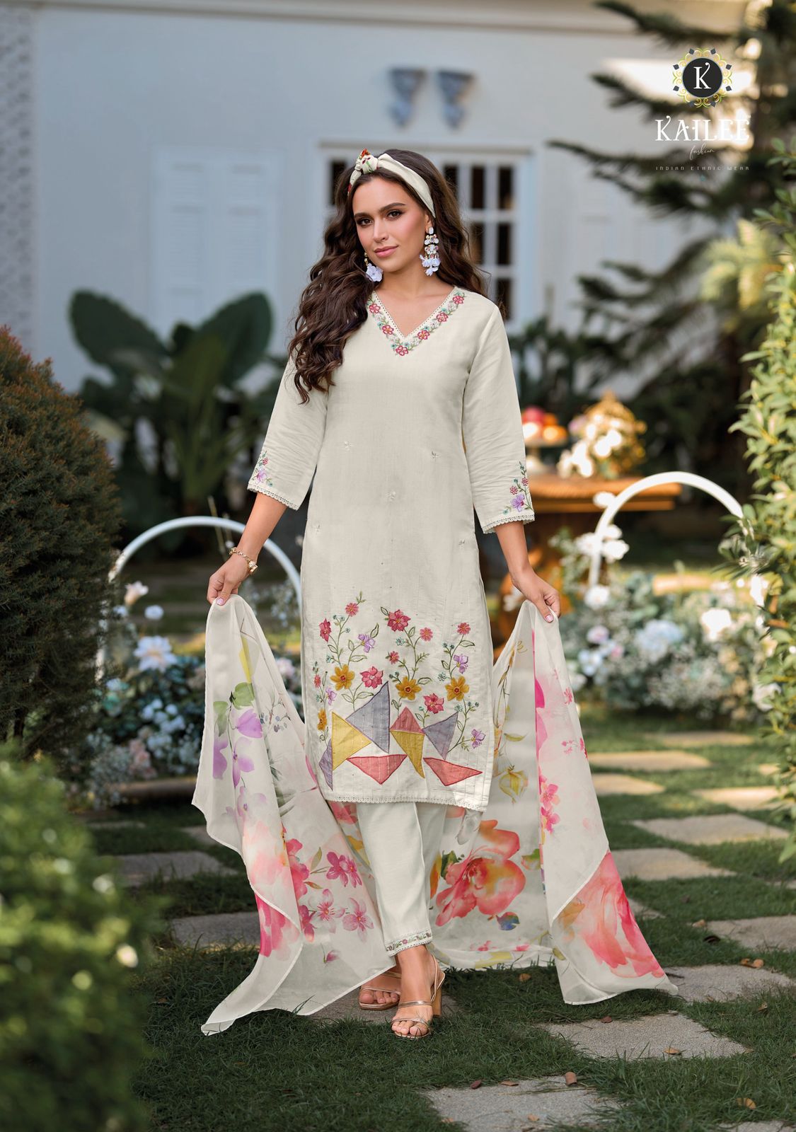 Voeux Kailee Fashion Viscose Readymade Pant Style Suits Wholesale