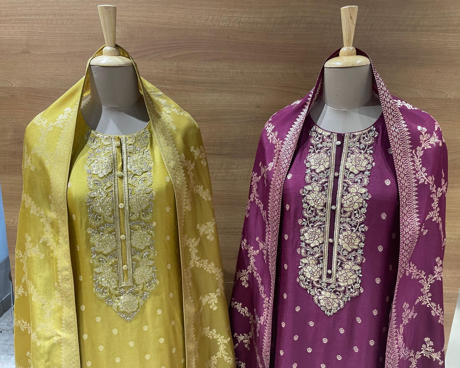 Yaweni Naariti Silk Salwar Suits Exporter India