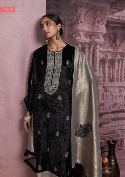 Zeenat Naariti Velvet Suits Supplier