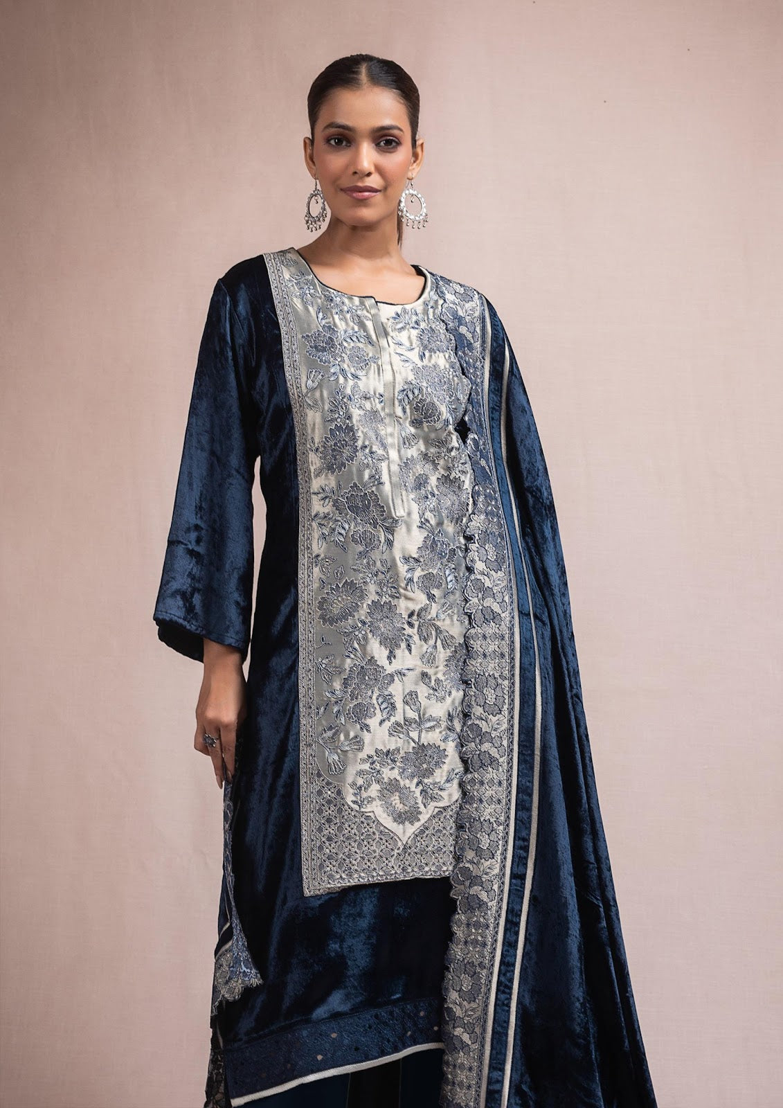 Zirsheel Naariti Velvet Suits Manufacturer