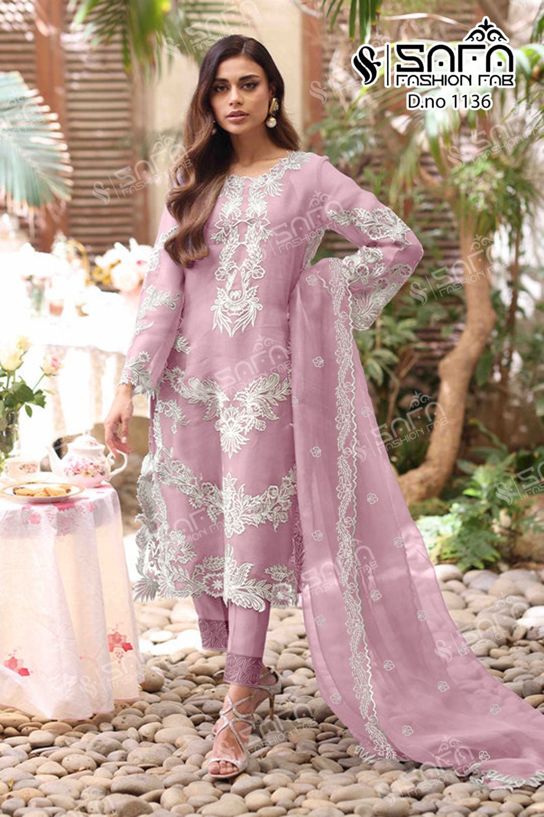 1136 New Safa Fashion Fab Georgette Pakistani Readymade Suits