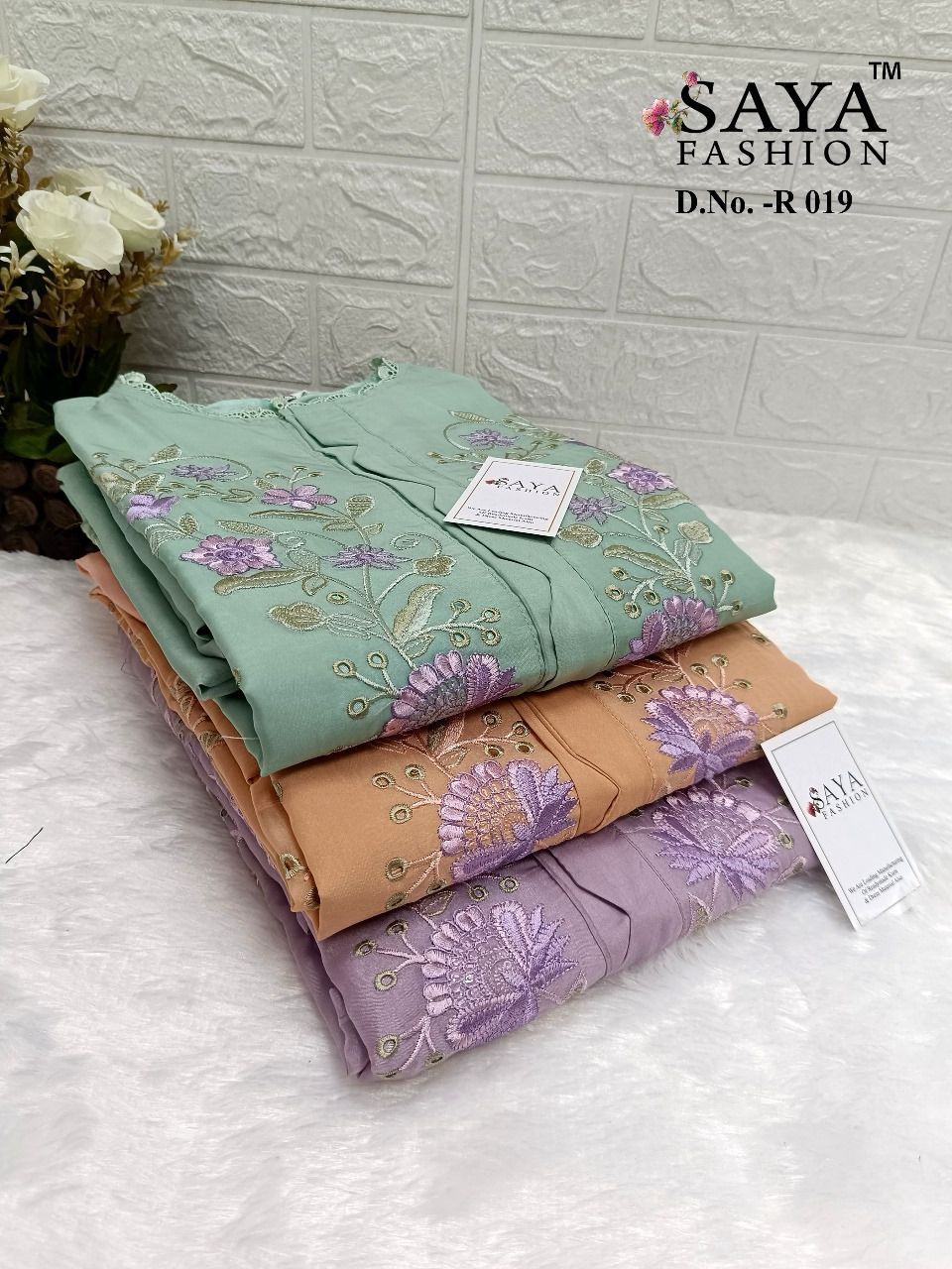 19 Saya Fashion Organza Pakistani Readymade Suits