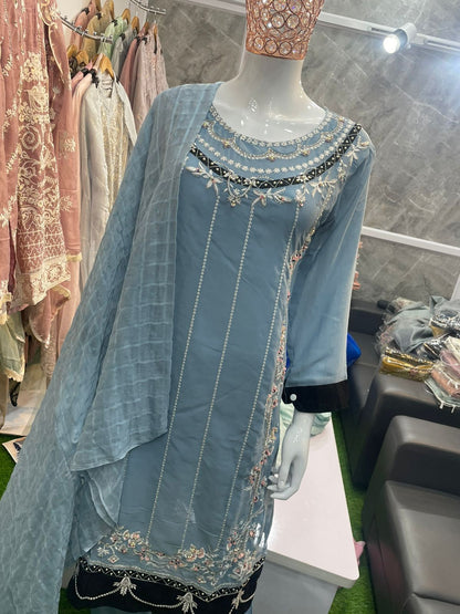 611 Vs Fashion Georgette Pakistani Readymade Suits