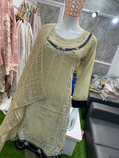 611 Vs Fashion Georgette Pakistani Readymade Suits