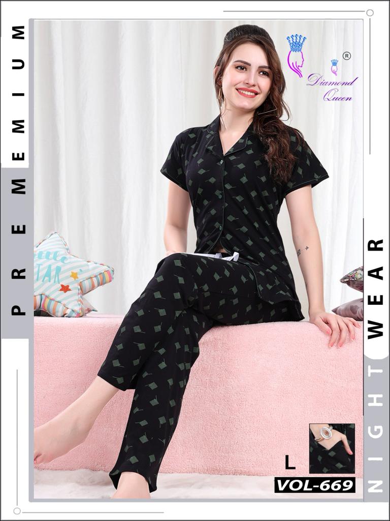 669 Diamond Queen Sinker Collar Night Suits