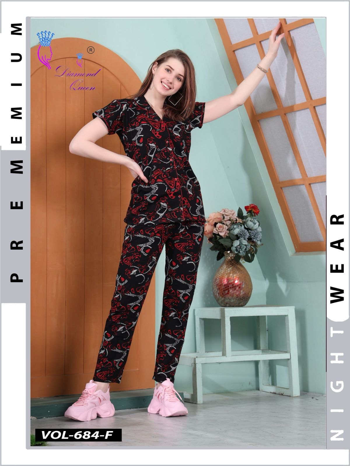 684 Diamond Queen Sinker Collar Night Suits