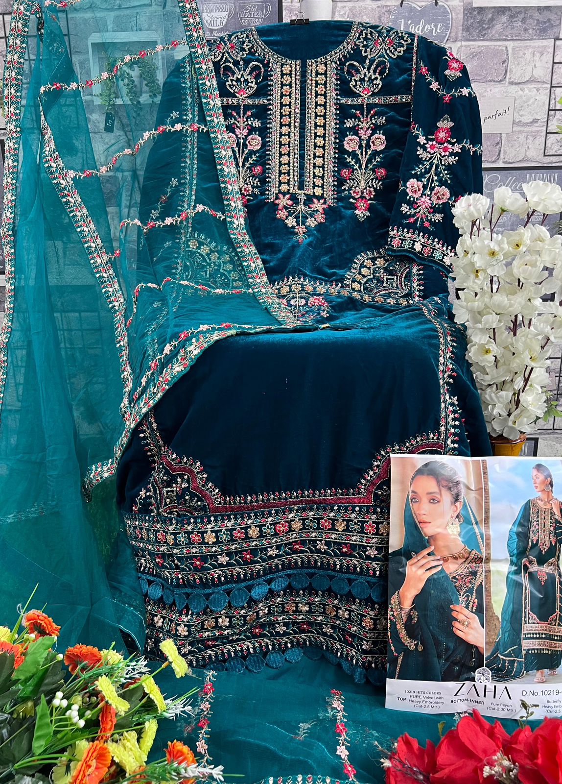 Aafiya Vol 3-10219 Zaha Velvet Suits