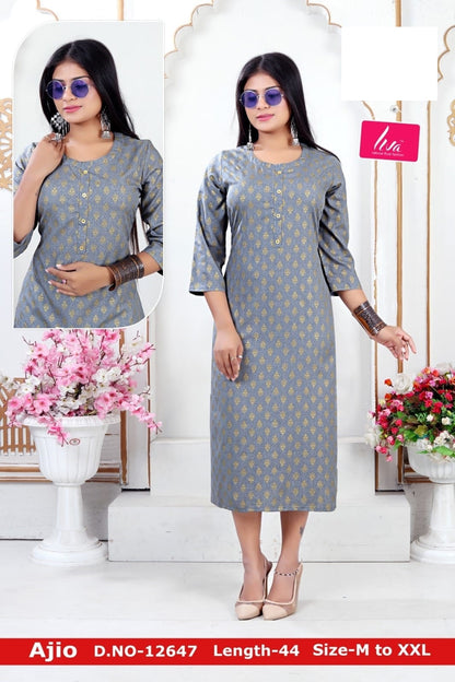 Ajio Zoya Rayon Straight Cut Kurtis