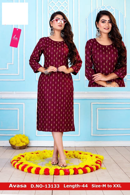 Avasa-A Zoya Rayon Knee Length Kurtis