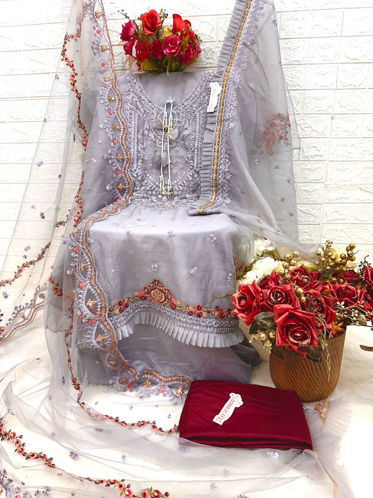 C 1673 Fepic Organza Pakistani Salwar Suits