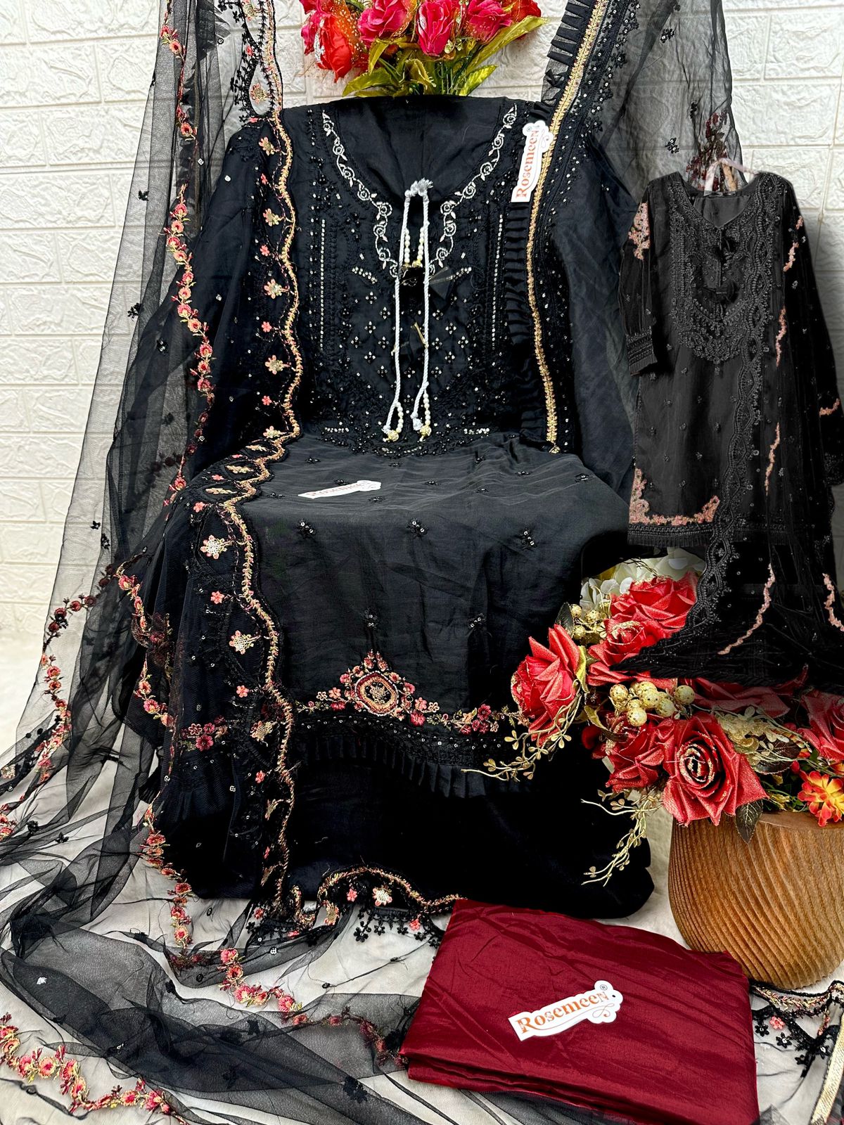 C 1673 Fepic Organza Pakistani Salwar Suits