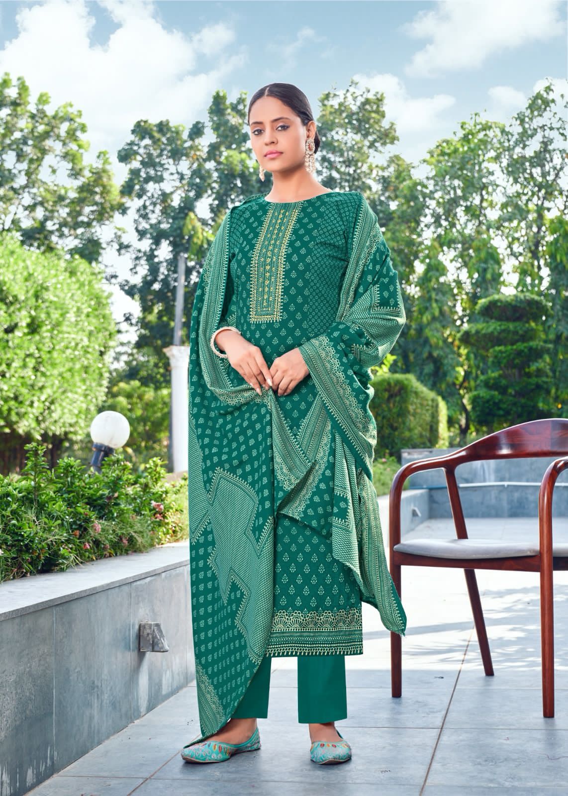 Dilara Roli Moli Pashmina Suits