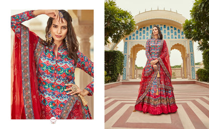 Gajgamini Virasat Dola Jacquard Gown Dupatta Set