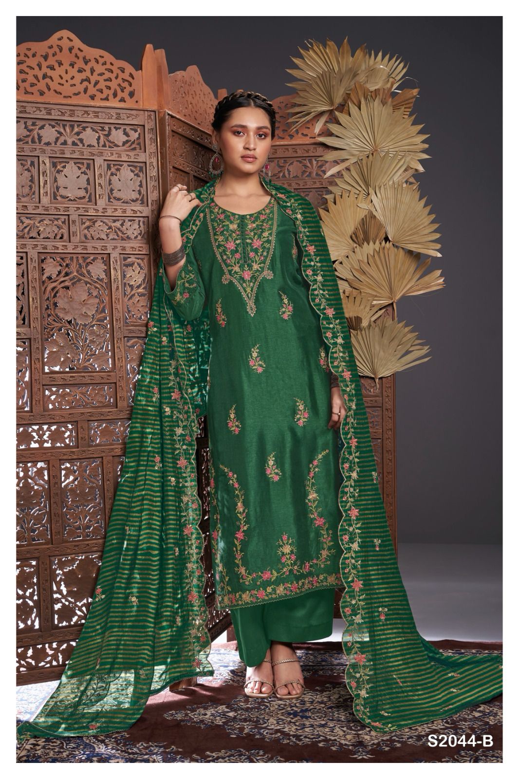 Kinny 2044 Ganga Silk Plazzo Style Suits