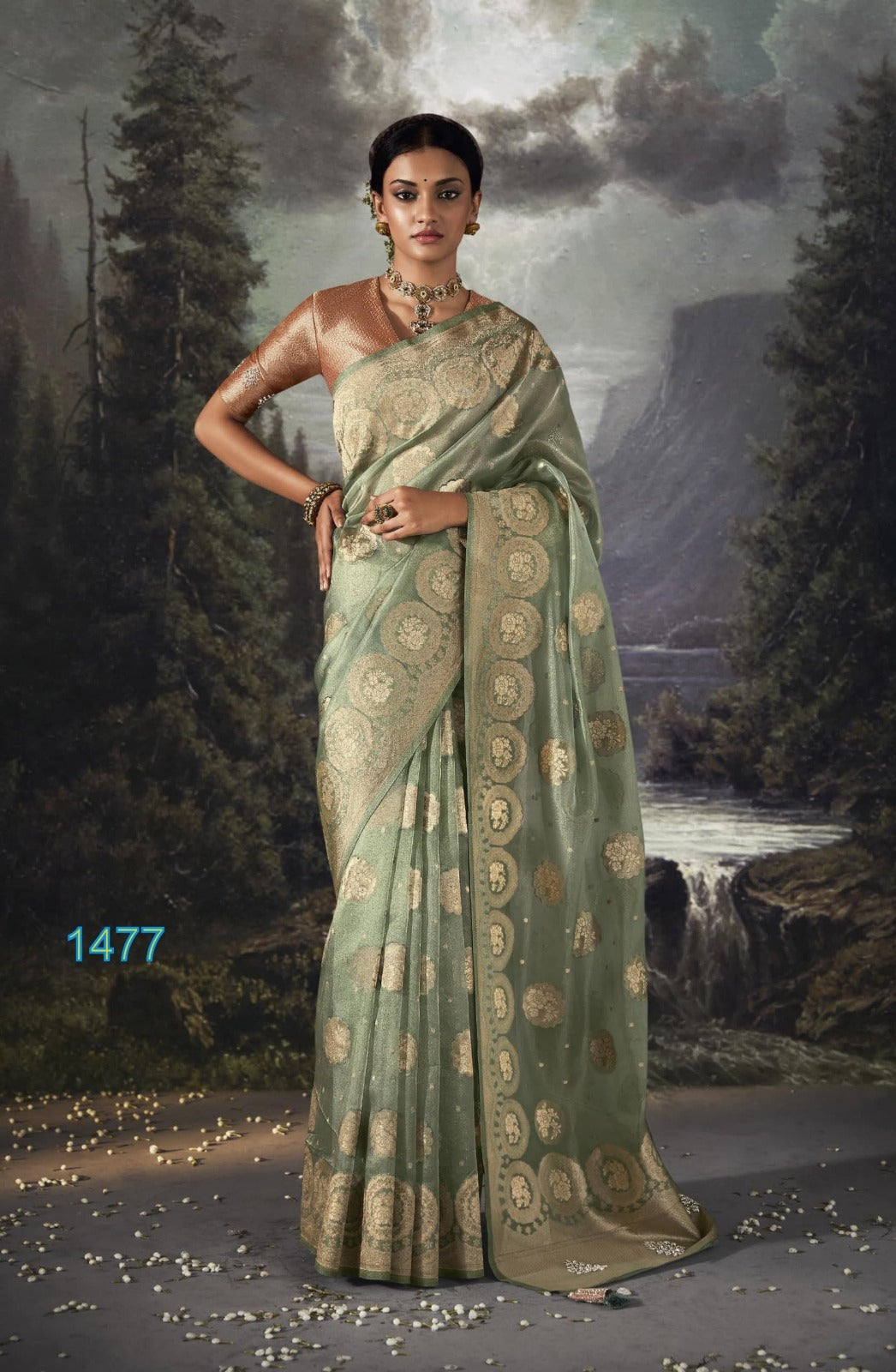 Raatrani Sunehri Organza Sarees
