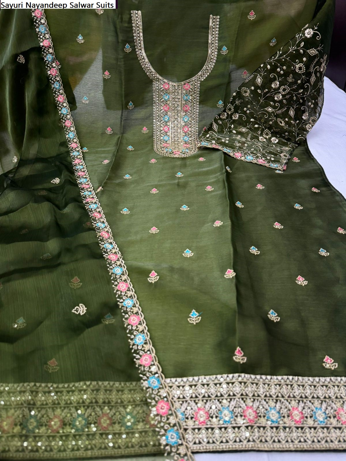 Sayuri Nayandeep Viscose Salwar Suits