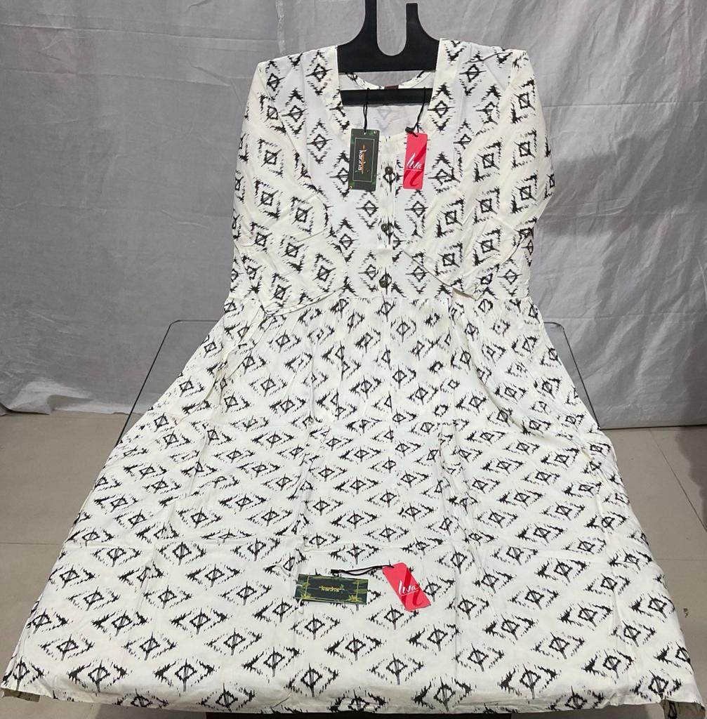 Super Kanha Reyon Anarkali Kurtis