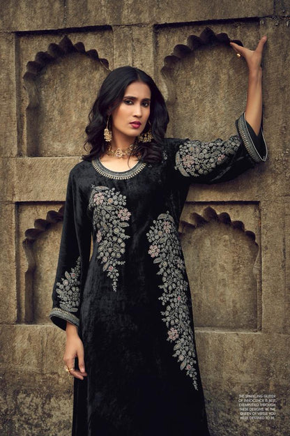 Swag Se Swagat Aiqa Velvet Suits